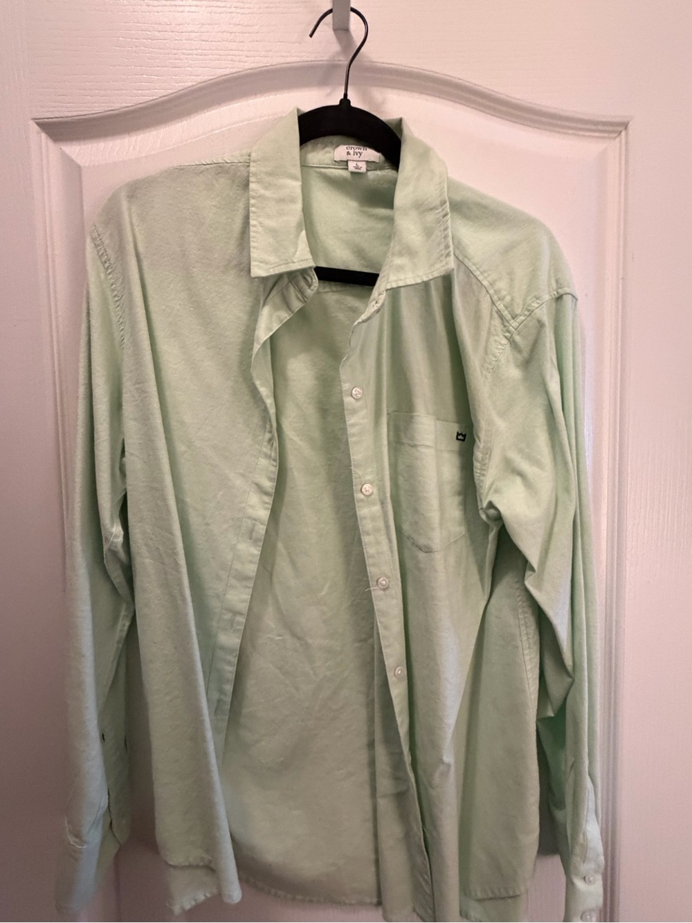 crown & ivy Light Mint Green Button-Down Shirt